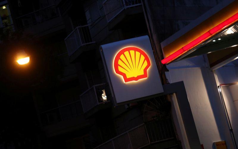 Shell избежала квартального убытка благодаря торговому бизнесу