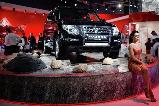 Автомобиль Mitsubishi Pajero на Московском международном автомобильном салоне