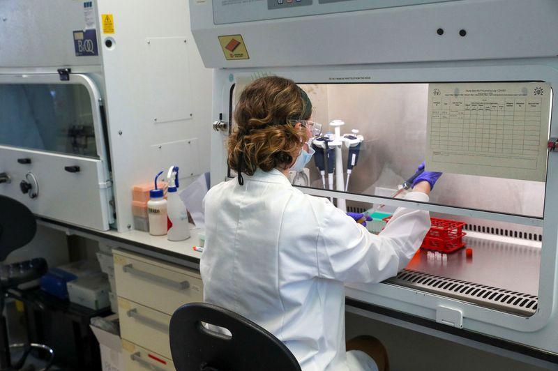 Российская Р-Фарм договорилась с британской AstraZeneca о производстве возможной вакцины от Covid-19