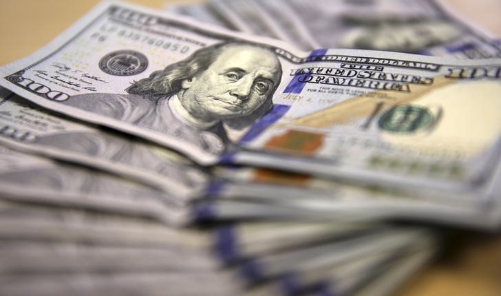Средний курс доллара США со сроком расчетов "завтра" по итогам торгов на 19:00 мск составил 74,5071 руб.