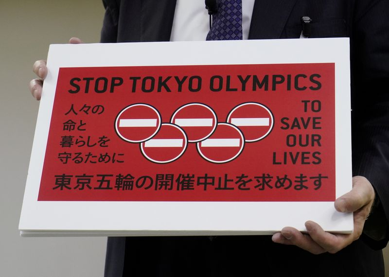 Противники Олимпиады в Токио подали петицию с требованием отменить Игры От Reuters